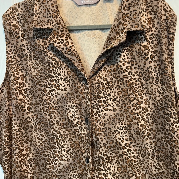 Tan Jay size 18 vest - Picture 6 of 15